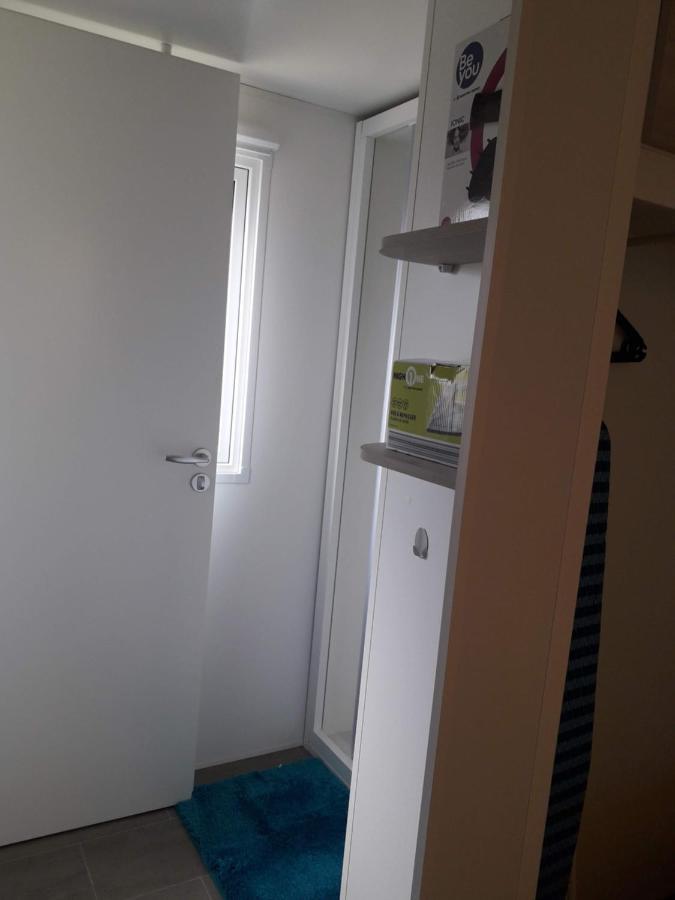 Mobil Home Neuf 2 Chambres 6 Personnes Saint Aygulf Plage Fréjus Eksteriør billede