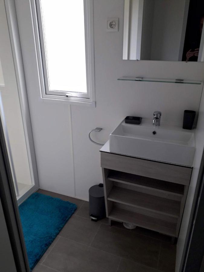 Mobil Home Neuf 2 Chambres 6 Personnes Saint Aygulf Plage Fréjus Eksteriør billede